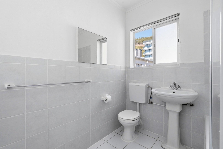To Let 2 Bedroom Property for Rent in Sea Point Western Cape